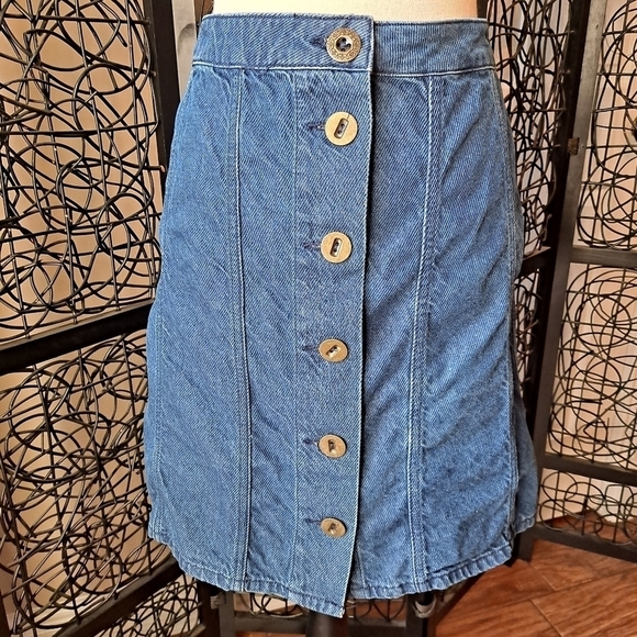 Pulcro and the Letterpress Size 10 button front denim mini skirt - Picture 1 of 5
